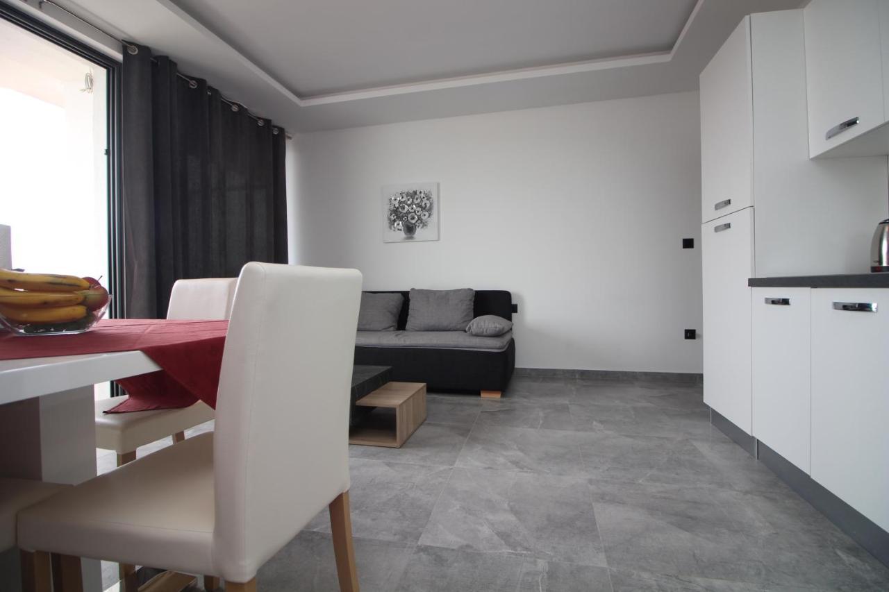 Apartments Toni Primošten Exterior foto